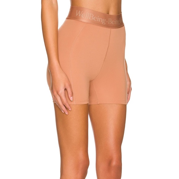 MoveWell Cypress Sports Bra (XS) + Bike Shorts (S) Set in Mocha Brown (Revolve) - Picture 8 of 16